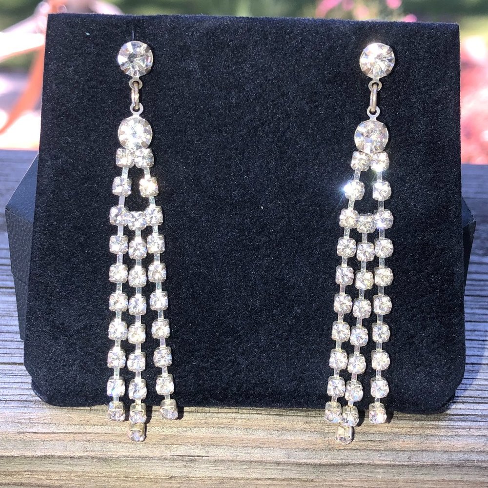 Bloomingdale’s Rhinestone Faux Diamond Drop Dangling Earrings Glamcore Sparkly